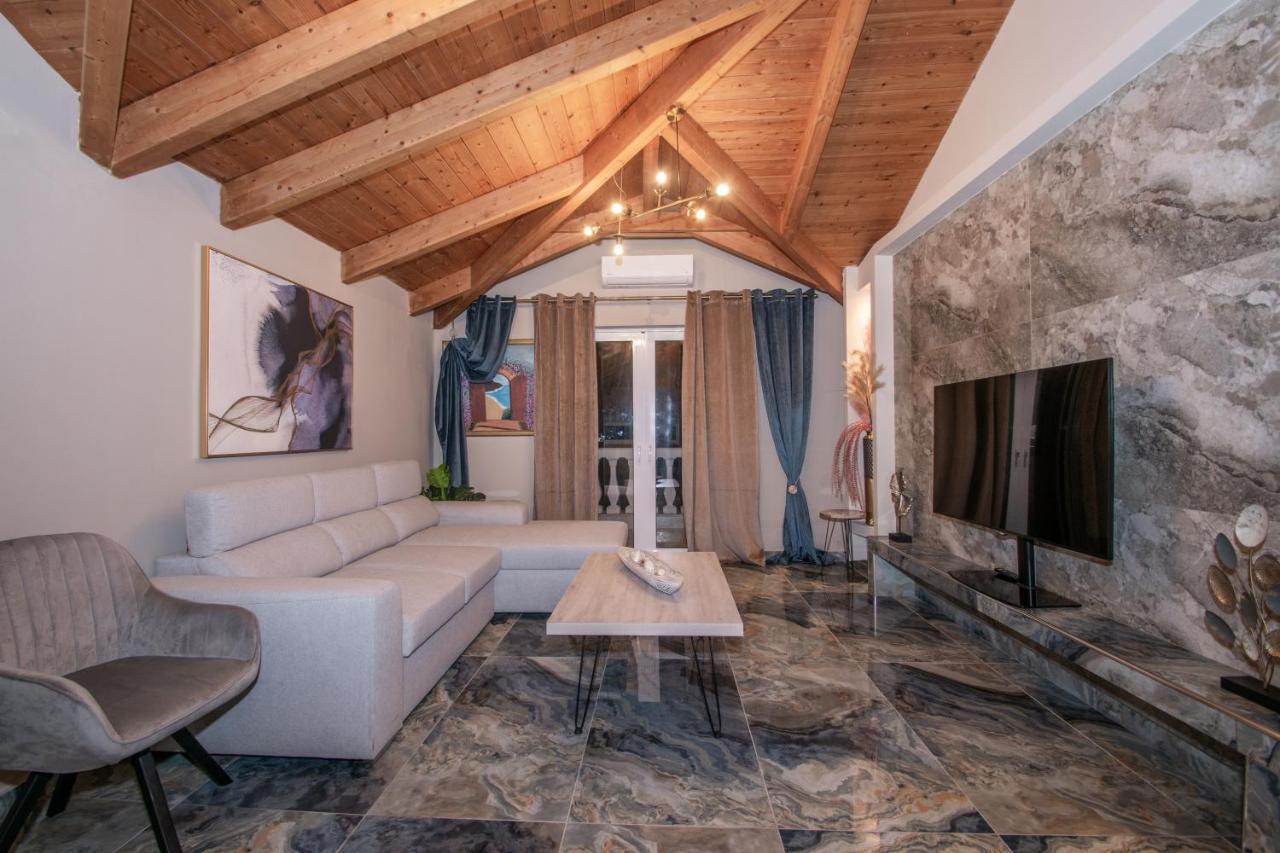 Casa Di Voz Shared Villa Studios By "Elite" Gaitani Buitenkant foto