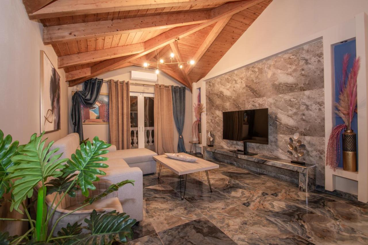 Casa Di Voz Shared Villa Studios By "Elite" Gaitani Buitenkant foto